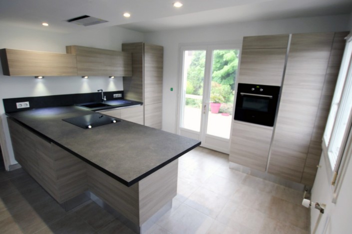 cuisine-ouverte-gris-hom-in-5