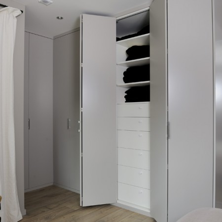 Dressing sur mesure Hom'in : portes pliantes